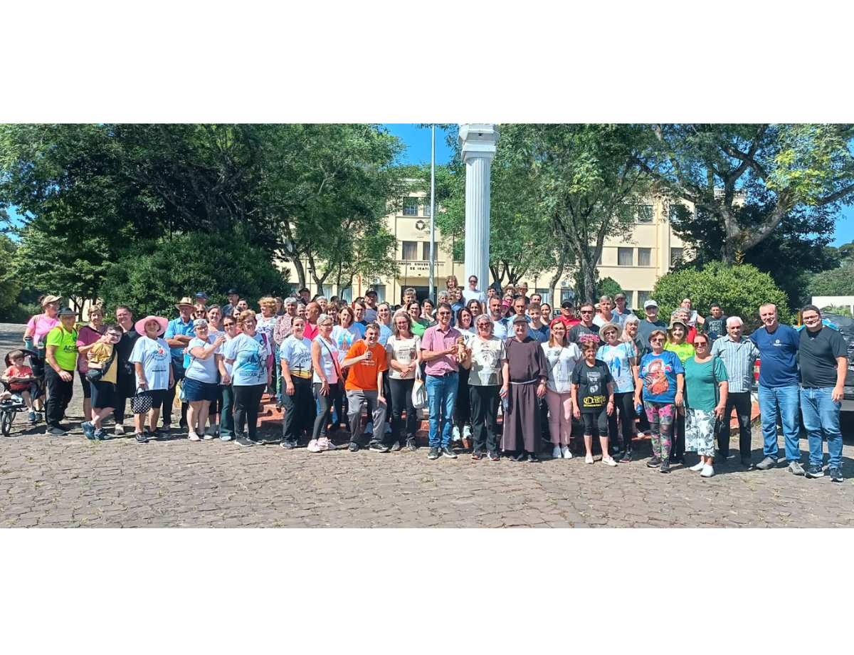 17ª Caminhada Franciscana reúne mais de 160 participantes e homenageia frei Moacir Nasato
