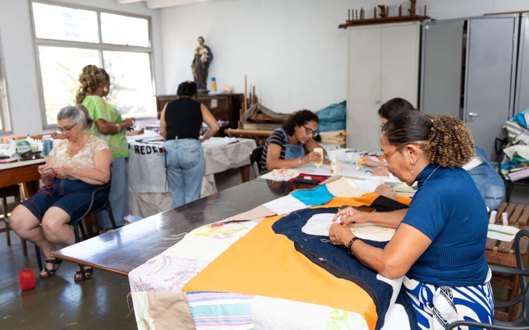 Consórcio Cristo Sustentável inicia confecção do Tapete Sustentável de Corpus Christi 2026, com retalhos de tecidos