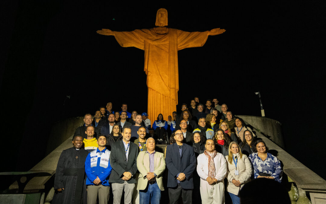 Maio Amarelo 2026: Cristo Redentor recebe iluminação amarela pela conscientização sobre o alto número de mortes no trânsito