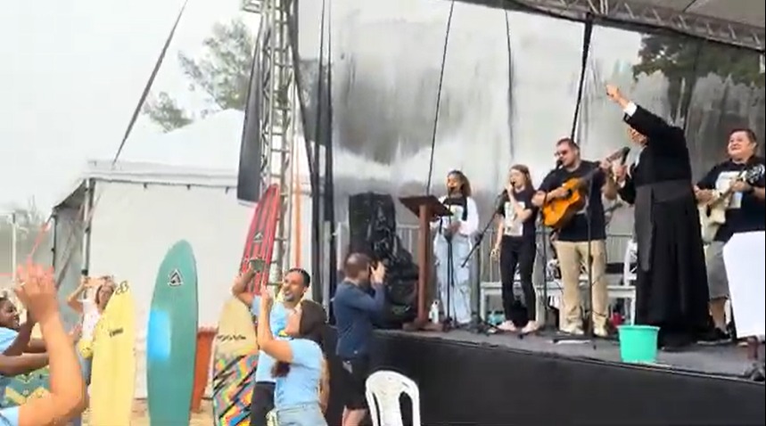 Evento “D.I.A. na praia”, que marca a Páscoa do Venerável Guido Schäffer, celebra o Ano Jubilar Franciscano