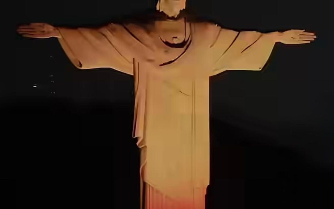 Cristo Redentor ganha cores especiais para anunciar o Totus Tuus Mariae Festival 2026 em homenagem à Nossa Senhora de Guadalupe