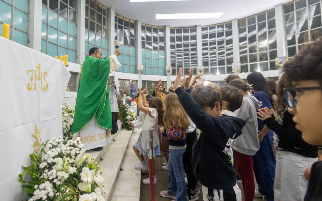 Padre Omar comemora aniversário com ação beneficente para arrecadar agasalhos e cobertores