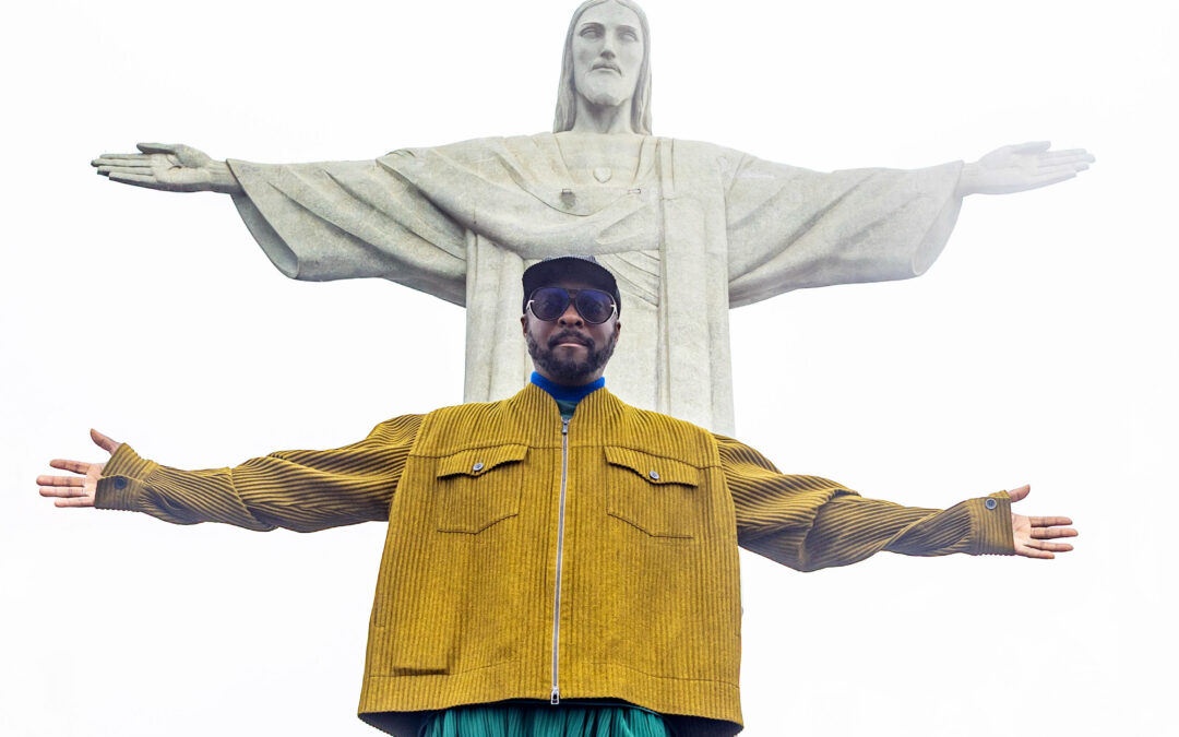 Will.i.am, do Black Eyed Peas, visita o Santuário Cristo Redentor após show no Rock in Rio